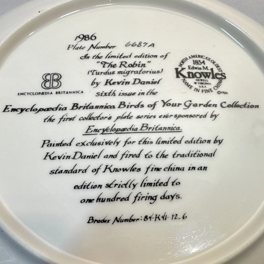 1986 Knowles Britannica Birds of Your Garden Robin Plate 6687A 10in China